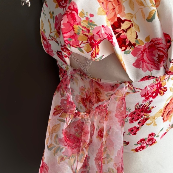 NWOT ASOS Luxe Floral Puff Sleeve Top Size 4 - Picture 8 of 11